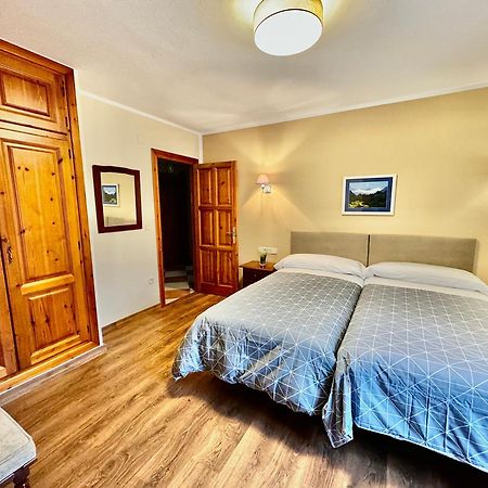 Hotel La Rivera アレナス・デ・カブラレス エクステリア 写真